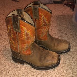 Boys ariat boots